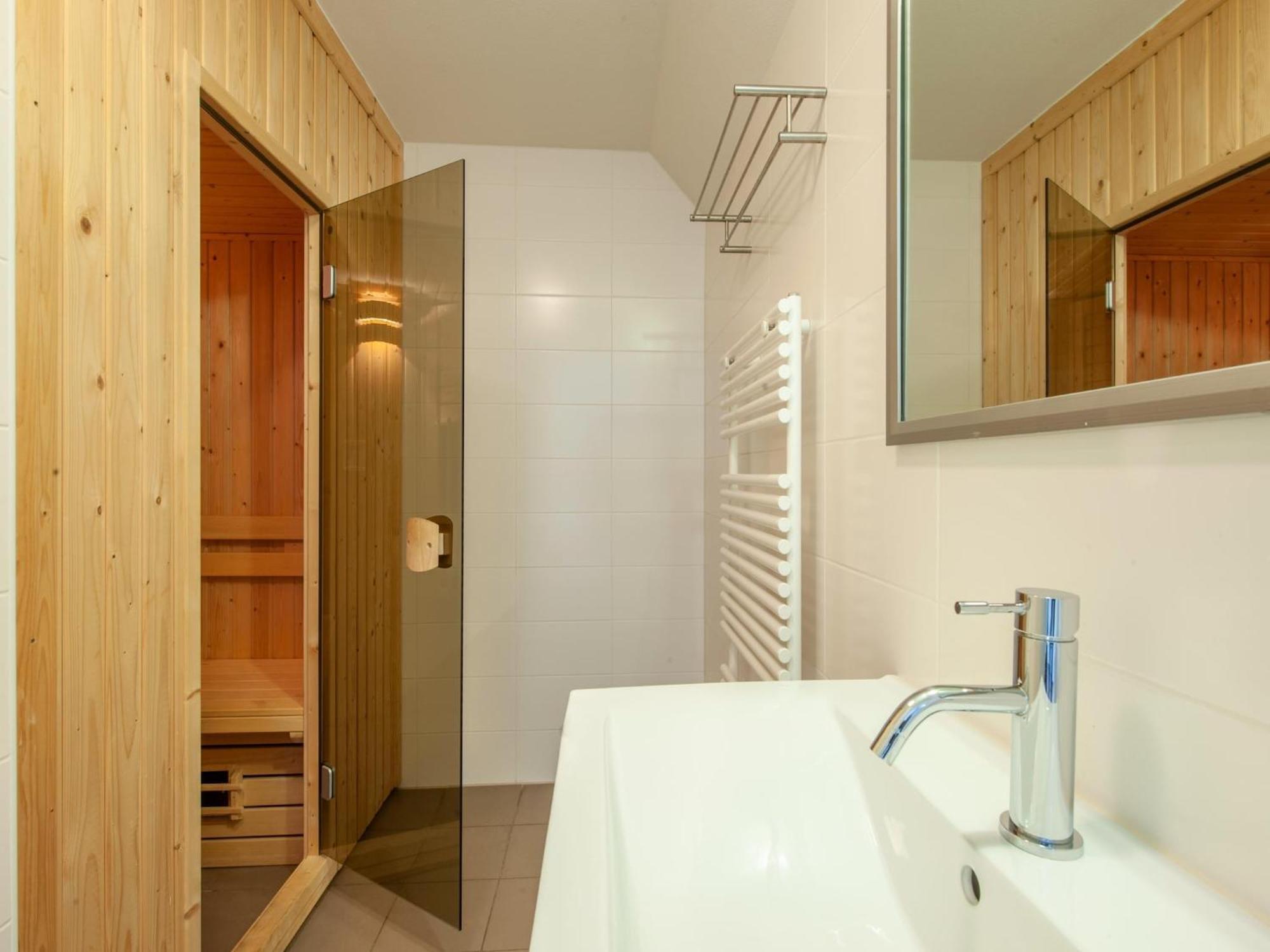 Restyled With Infrared Sauna Near Sea Cadzand