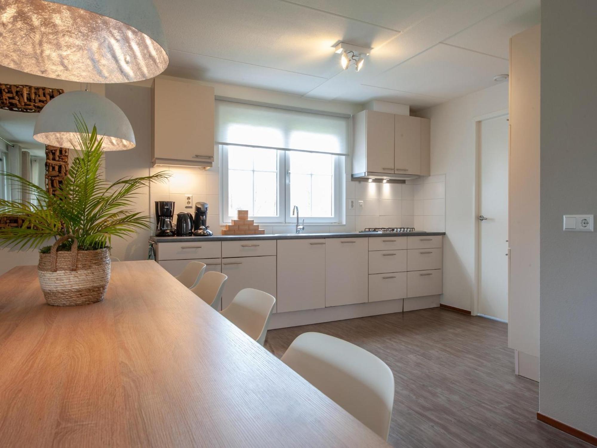 Restyled With Infrared Sauna Near Sea Villa